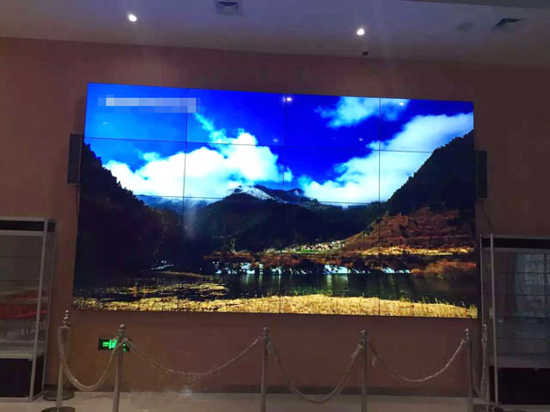 重慶環(huán)藝電影城液晶拼接案例