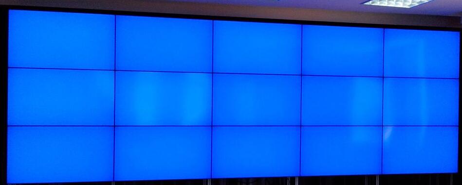 重慶液晶拼接屏有色差應(yīng)該如何解決？