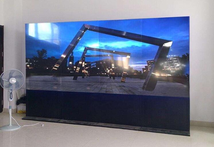 液晶拼接屏.jpg